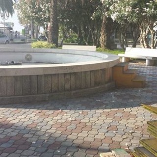 Albenga: quale il destino della fontana sul lungomare?
