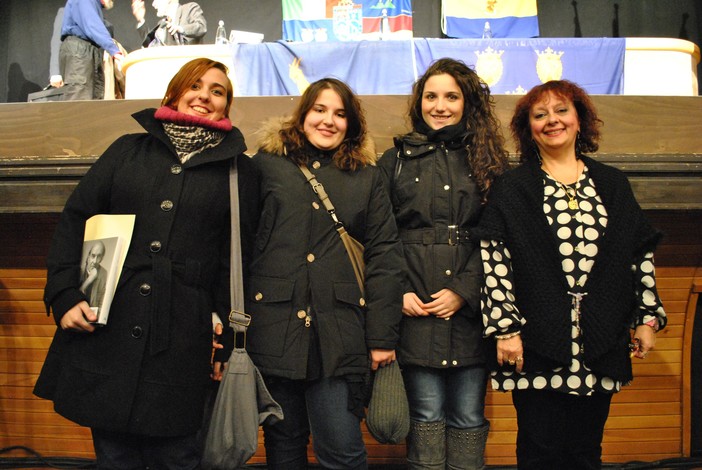 Nella Foto da sinistra: Francesca Porta, Tania Amato, Francesca Sercia, Renata Rusca Zargar Nella Foto da sinistra: Francesca Porta, Tania Amato, Francesca Sercia, Renata Rusca Zargar