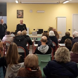 Truffe agli anziani: i carabinieri incontrano i cittadini, i raggiri più ricorrenti
