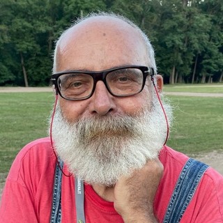 Dall'antologia dei Beatles alla diffusione della radio, a Finalborgo l'incontro con la musica con Franco Zanetti