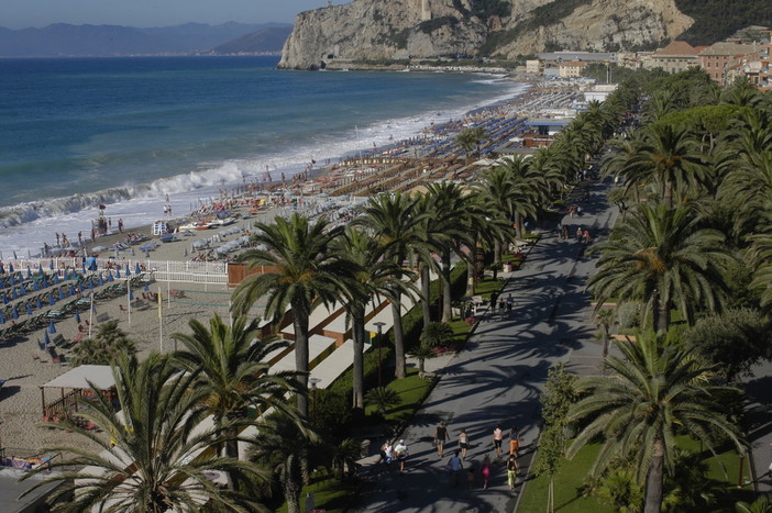 Turismo: in ascesa i prezzi degli hotel liguri nel mese di aprile, più 55% a Finale Ligure