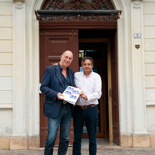 Alle ore 10,30 presentata la lista Civica Melgrati Sindaco in Comune con 199 firme