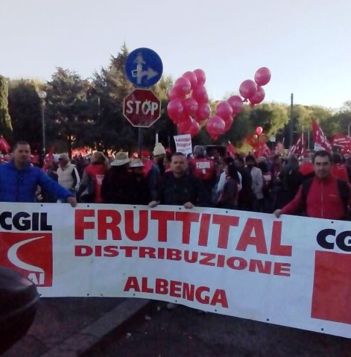 La Fruttital di Albenga alla manifestazione della CGIL a Roma La Fruttital di Albenga alla manifestazione della CGIL a Roma