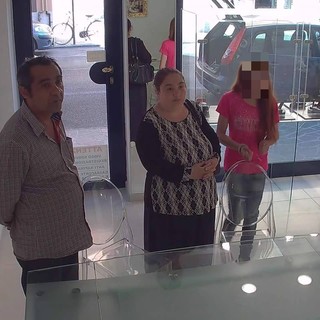 Alassio: gioielleria denuncia i ladri via Facebook, trovati i responsabili Alassio: gioielleria denuncia i ladri via Facebook, trovati i responsabili