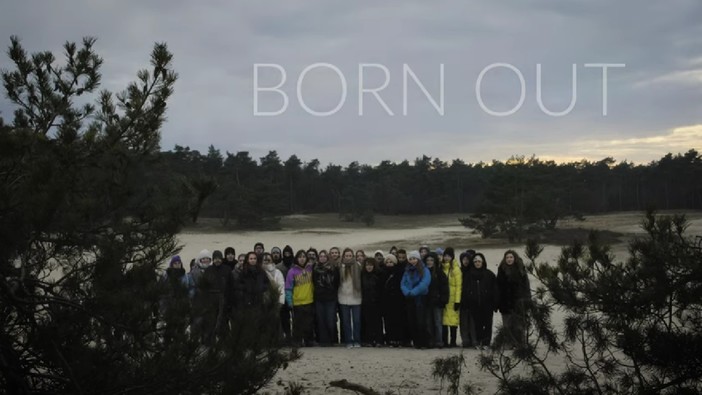 Albenga ospita la première italiana di "Born Out", il documentario che dà voce alle problematiche giovanili
