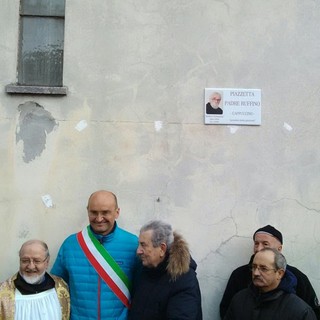 Finale Ligure, intitolata a Padre Ruffino la piazzetta antistante la Chiesa dei Cappuccini (FOTO e VIDEO)