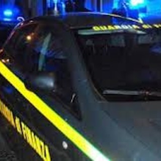 Minorenni con un chilo di hashish, arrestati dalla GdF a Varazze