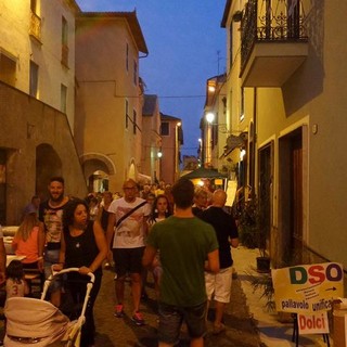 A Villanova sapori, musica e vino con "Tra le antiche mura"