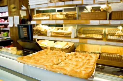 Quanto mi costi, cara focaccia: previsti aumenti fino a 17 euro al chilo Quanto mi costi, cara focaccia: previsti aumenti fino a 17 euro al chilo