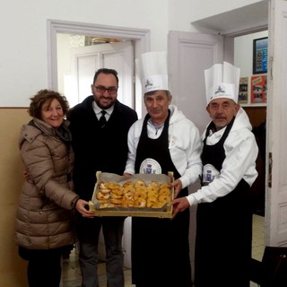 Alassio punta sulle De.Co.: dopo la ventre di Moglio le frittelle di mele di Borgo Coscia