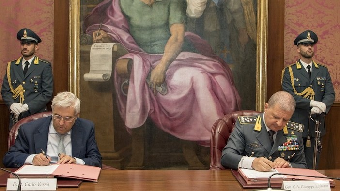 Siglato protocollo d’intesa tra Guardia di Finanza e il Consiglio Nazionale dell’Ordine dei Giornalisti Siglato protocollo d’intesa tra Guardia di Finanza e il Consiglio Nazionale dell’Ordine dei Giornalisti