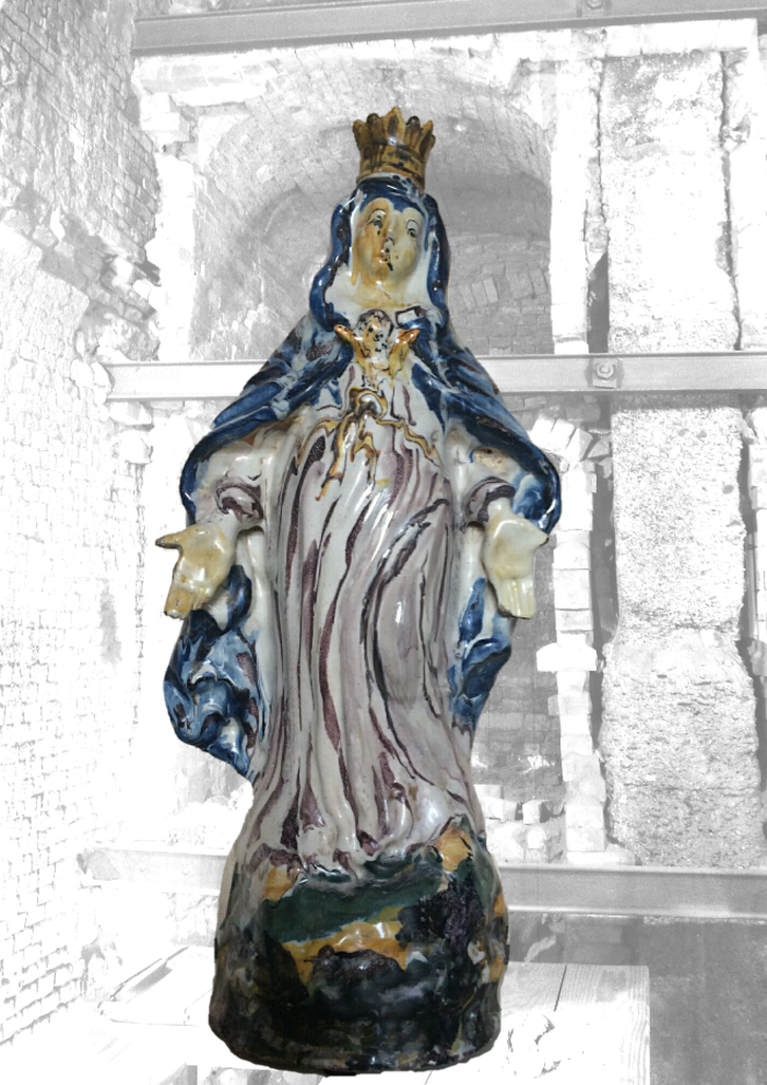 Albissola, alla Fornace Alba Docilia la mostra "Madonna di Misericordia" Albissola, alla Fornace Alba Docilia la mostra "Madonna di Misericordia"