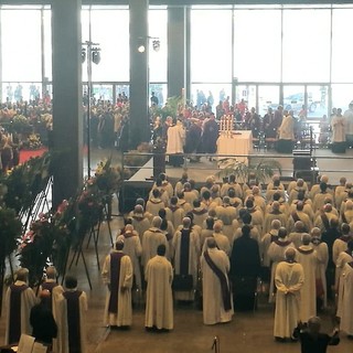 "Genova è nello sguardo del mondo" e piange le vittime del crollo