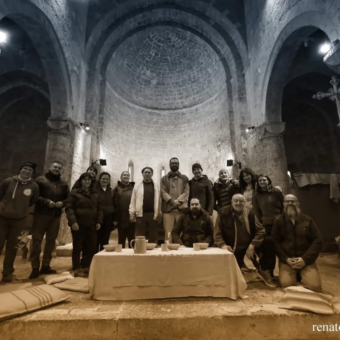 Andora, torna "La Passione di Cristo" a Borgo Castello: teatro e musica nella chiesa dei Santi Giacomo e Filippo