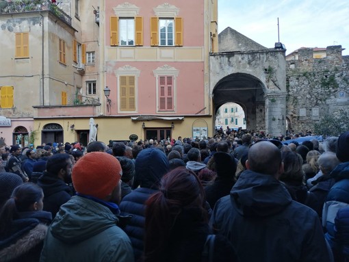 Tutta Finale si stringe in un grande abbraccio per dire addio a Luca Martini