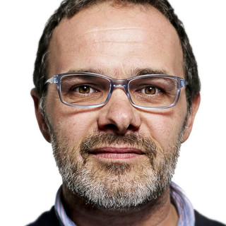 Finale Ligure, lo scrittore Luca Scanavacca presenta il suo ultimo libro "Semplicemente sono sordo"