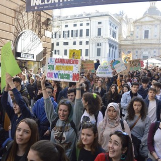 Scendi in piazza per Greta? Ti giustifica il ministro dell'Istruzione