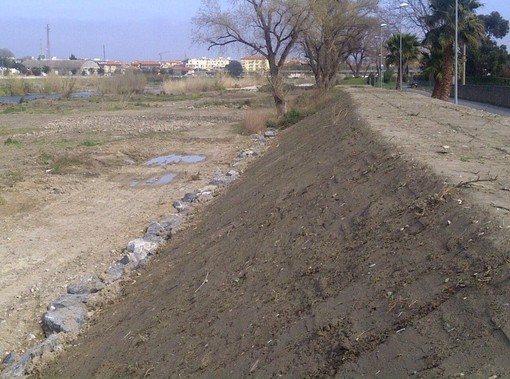 Albenga, completati i lavori per la messa in sicurezza del fiume Centa Albenga, completati i lavori per la messa in sicurezza del fiume Centa