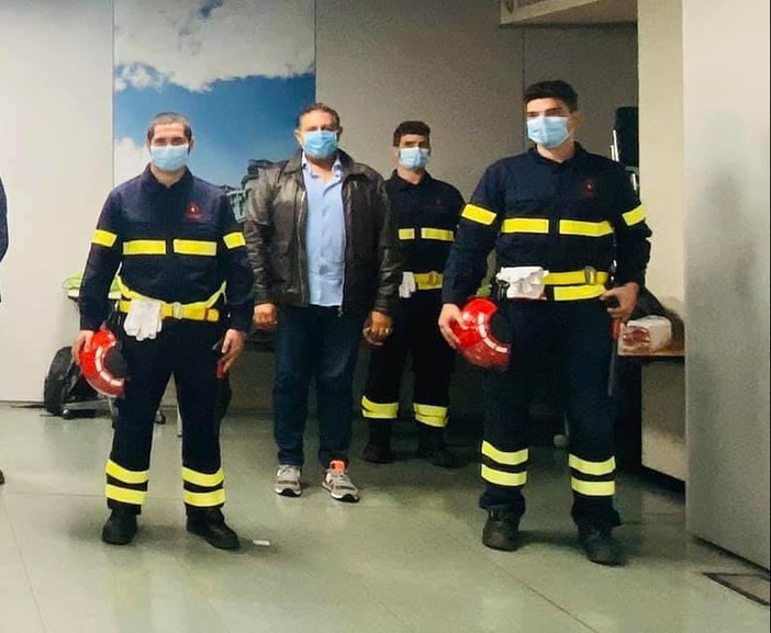 Santa Barbara, Toti ringrazia i Vigili del Fuoco: "Rischiano loro vita per salvare e proteggere la nostra"