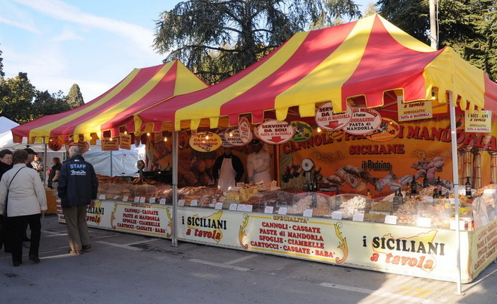 Albenga, Gustitalia ritorna in via dei mille