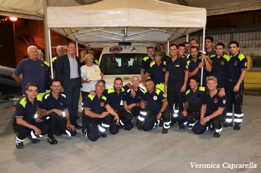 La croce bianca di Andora regala un'auto al gruppo comunale di Protezione Civile (FOTO)