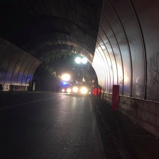 Materiale sull'Aurelia dalla galleria del Castelletto a Finale: emessa ordinanza di messa in sicurezza