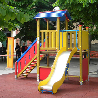 Savona, inaugurata la nuova area giochi in piazza Don Aragno a Legino