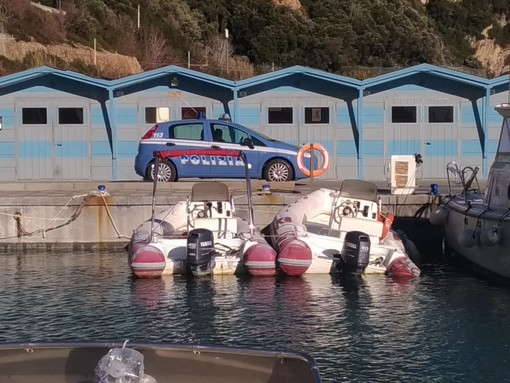 Due gommoni in cattivo stato ormeggiati nel porto turistico: sanzionata società di Alassio Due gommoni in cattivo stato ormeggiati nel porto turistico: sanzionata società di Alassio