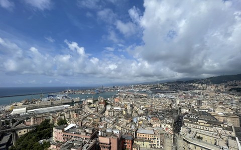 Maxi blitz antidroga a Genova: smantellata rete di spaccio attiva in tutta la città. Tra i fornitori anche uno residente a Varazze