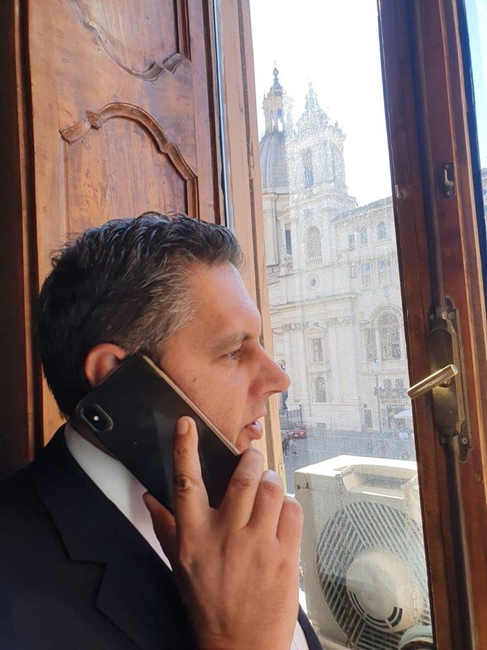 Scuole chiuse, Toti: "Unica scelta percorribile, ma subito aiuti per minimizzare disagi alle famiglie" Scuole chiuse, Toti: "Unica scelta percorribile, ma subito aiuti per minimizzare disagi alle famiglie"