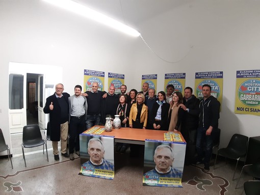 Albisola, il candidato sindaco Garbarini presenta la sua squadra: “Continuità ma anche volti nuovi”