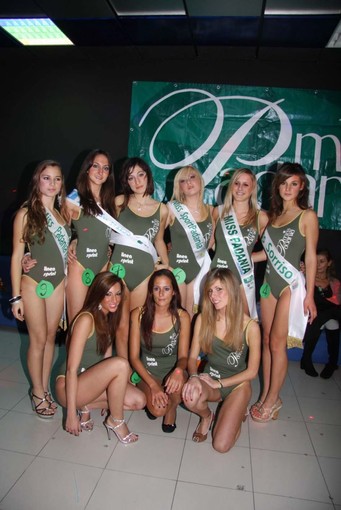 Alassio: selezioni per Miss Padania alla presenza di Bossi Alassio: selezioni per Miss Padania alla presenza di Bossi