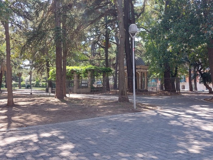 Savona, i giardini del Prolungamento verranno intitolati a Berlinguer: in Darsena spazio a Largo Isola di Saona