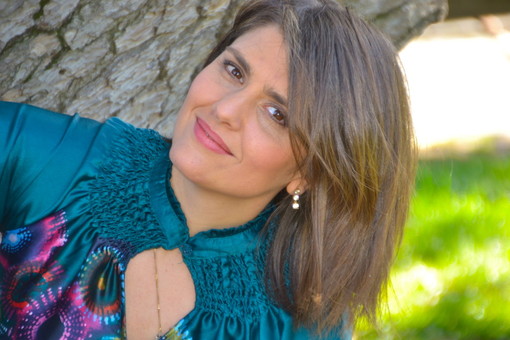 Albisola Superiore, oggi inaugurazione della personale "La Piuma, La Stella e La Rosa" e la presentazione dell’omonimo libro