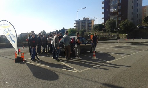 Savona, corso di guida sicura al "Ferraris Pancaldo" con l’Aci ponente ligure (FOTO)