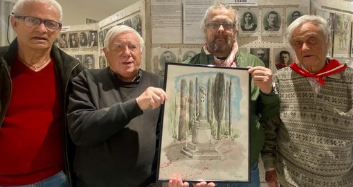 Ceriale, successo per la mostra sulla Resistenza e un dono ad Anpi: un quadro di Gian Luca Cellerino ricorda l’eccidio di Testico
