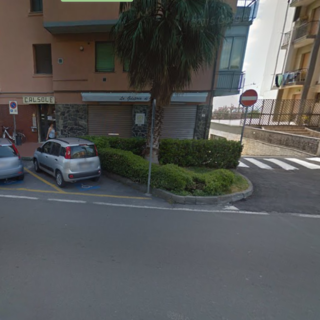 La banda dei negozi colpisce ancora: ladri in azione a "La Gelateria di Borghetto"