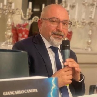 "26 ore di buio": Giancarlo Canepa presenta il suo nuovo romanzo a Laigueglia "26 ore di buio": Giancarlo Canepa presenta il suo nuovo romanzo a Laigueglia