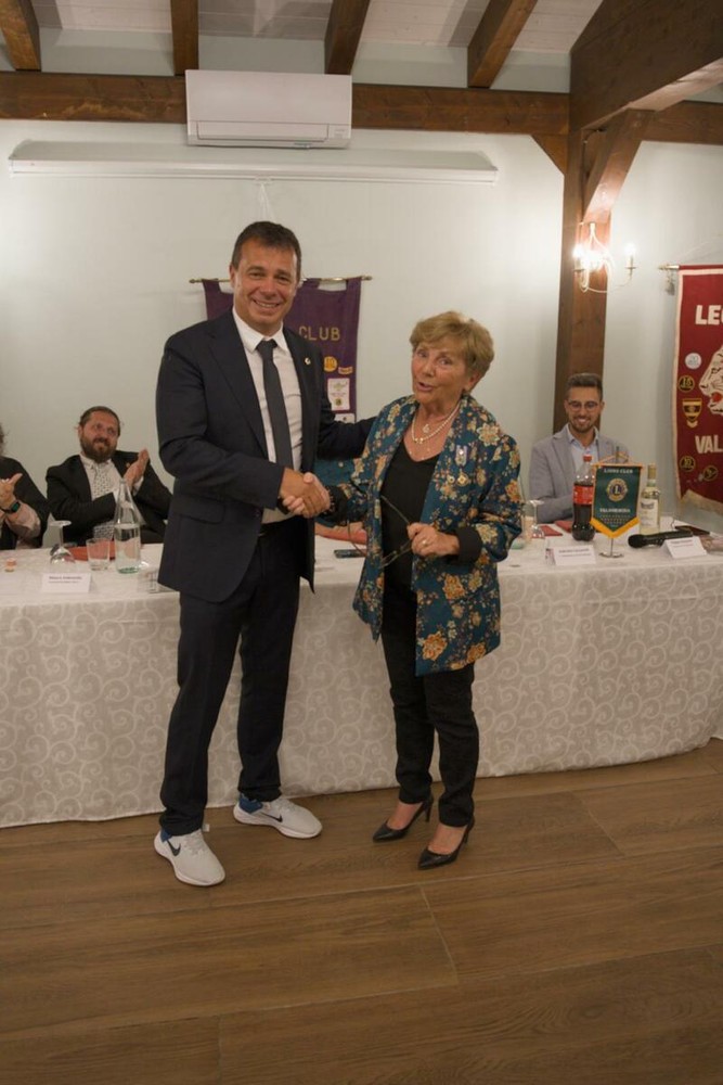 Passaggio di consegne al Lions Club Valbormida: Gabriella Ceccarelli nuova presidente Passaggio di consegne al Lions Club Valbormida: Gabriella Ceccarelli nuova presidente