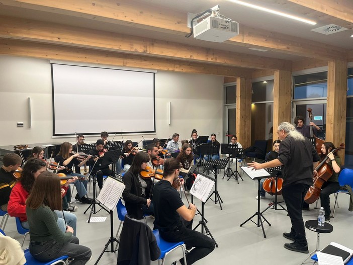 Alassio, si prepara all'esordio la “Giovane Orchestra della Riviera”: appuntamento lunedì 2 giugno Alassio, si prepara all'esordio la “Giovane Orchestra della Riviera”: appuntamento lunedì 2 giugno