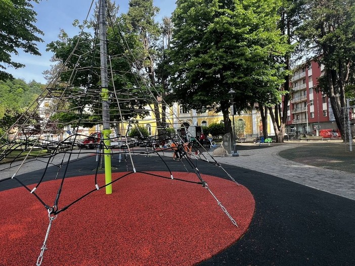 Cairo, giardini di Piazza della Vittoria verso la riapertura: lavori alle battute finali dopo il rallentamento per il maltempo Cairo, giardini di Piazza della Vittoria verso la riapertura: lavori alle battute finali dopo il rallentamento per il maltempo