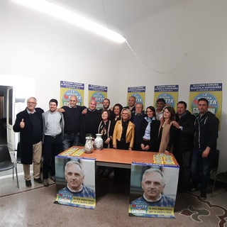 Albisola, il candidato sindaco Garbarini presenta la sua squadra: “Continuità ma anche volti nuovi”