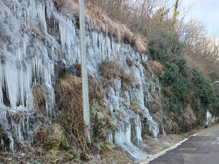 Stalattiti di ghiaccio di Piana Crixia