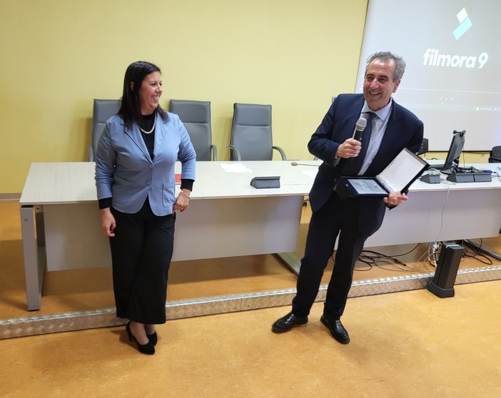 Il commiato di Damonte Prioli da Asl2 in occasione della Giornata nazionale del personale sanitario Il commiato di Damonte Prioli da Asl2 in occasione della Giornata nazionale del personale sanitario