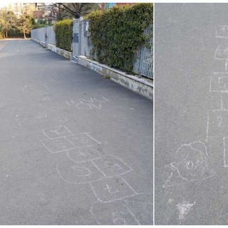 Quei giochi “di una volta” dei piccoli savonesi che mettono lo smartphone in un angolo