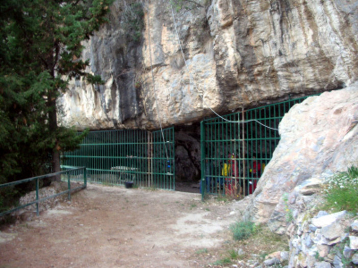 La Caverna delle Arene Candide e il progetto per le ex cave Ghigliazza, considerazioni dei Verdi