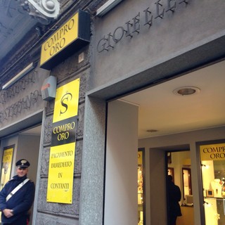 Savona, rapinata la gioielleria "De Stefano" (FOTO e VIDEO)