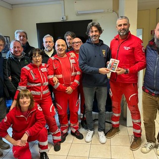 Dal Genoa Club "U Carbunin" un aiuto concreto a chi aiuta: donato un contributo alla Croce Rossa di Varazze