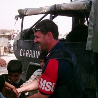 Alassio, il maresciallo in congedo dei carabinieri Giorgio Cucca presenta il suo libro "Tra il serio e il faceto"