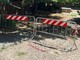 Giochi rimossi e spazi da riqualificare alle scuole di Finalmarina: raccolta firme per gli spazi esterni. Folco: “Interventi già programmati”